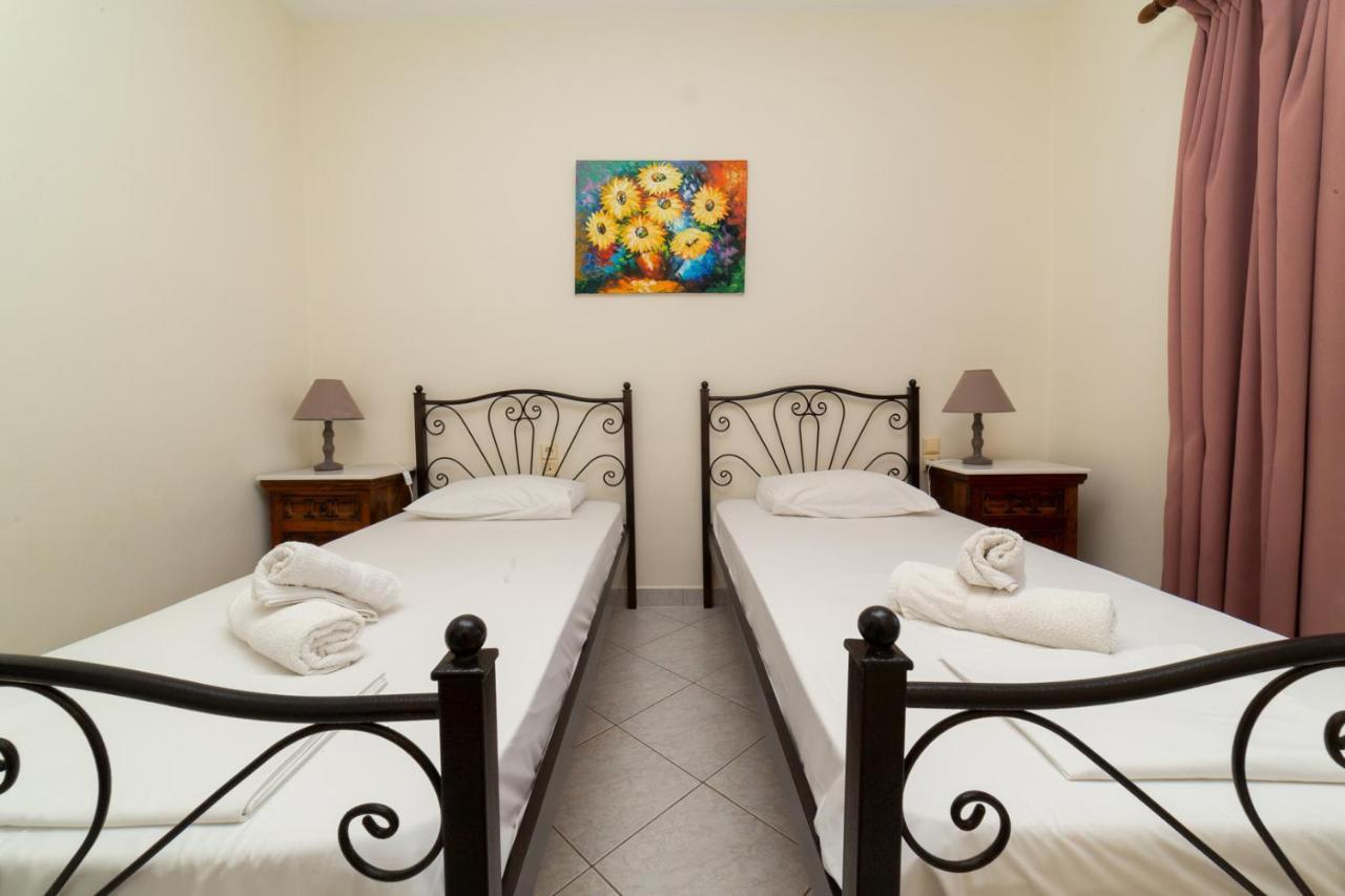 Natassa Apartments Agia Efimia Екстериор снимка