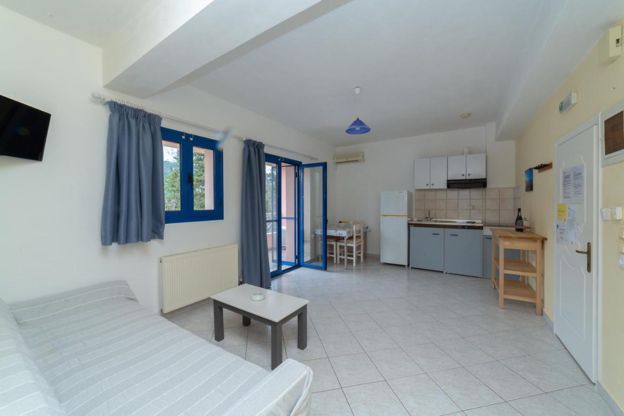 Natassa Apartments Agia Efimia Екстериор снимка