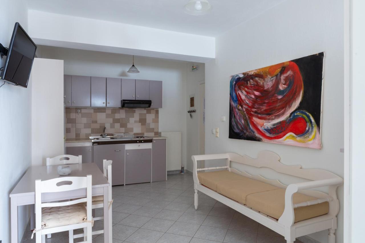 Natassa Apartments Agia Efimia Екстериор снимка